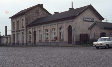 GODARVILLE  DIA 78-2472.jpg